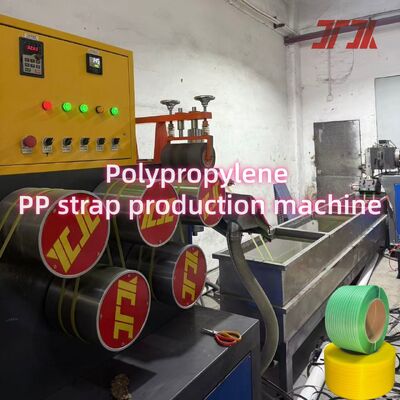 Dubbelschroef PP Band Productiemachine met 230-260Kg/u Capaciteit voor Sandwichbanden met PP Gerecycled Materiaal