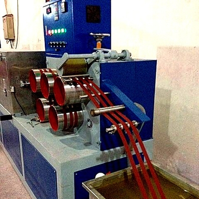 Levering 5-15mm PP omsnoeringsband productielijn PP omsnoeringsband apparatuur PP extruder voor automatische zeefwisselaar