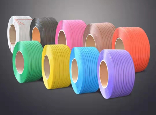 16 - 19mm Riem van de het HUISDIEREN Plastic Verpakking van de Polyesterband maakte de Groene Geweven Oppervlakte in reliëf