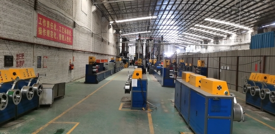 Handmatige machine voor het maken van PET-banden met componenten van Schneider Siemens Electric