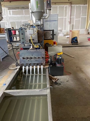 Volledig Automatische pp binden het Polypropyleen van de Productieline100mm Schroef Vastbindend vast Machine met Riemsnelheid &gt;250m/min