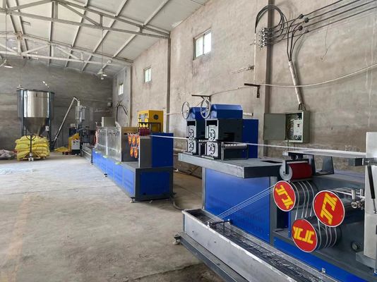 PLC-besturing Polypropyleen bandproductie machine zes banden Uitvoer 360-380 kg/h