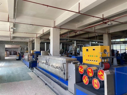 Siemens Motor Driven Pp Strap Manufacturing Machine Zes riemen Uitvoer voor 400KG/H