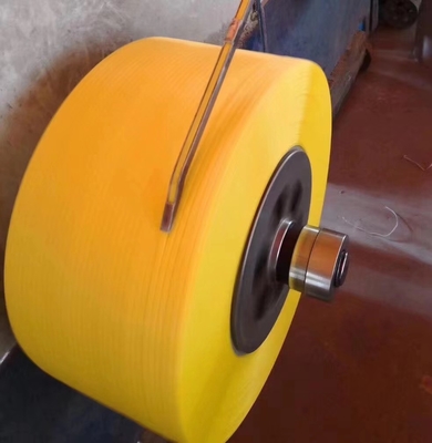 Verstelbare PP-bandmachine met een enkele of dubbele schroefextruder voor gerecycled materiaal en polypropyleen