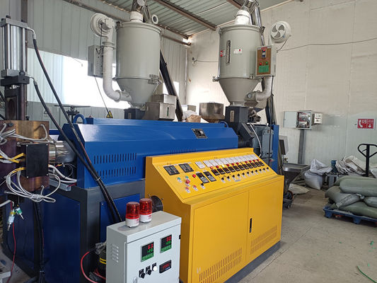 PP-verpakkingsgordelapparatuur, op maat gemaakte PP-gordelproductielijn, GUGAO-motor 37 kW,PP-gordelproductielijn