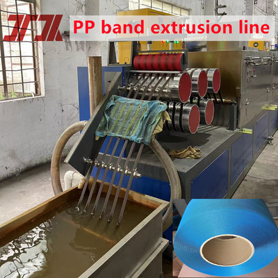 Het maken van PP-banden voor automatische verpakkingsmachine Gebruik PP-band productielijn met goede flexibiliteit en lengte