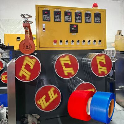 Zeer efficiënte 5 mm PP-verpakkingsband productieapparatuur PP-omsnoeringsbandmachine met automatische besturing
