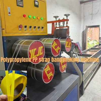 Zes-band PP-bandproductielijn 350-380 kg/u Gerecyclede PP-extrusielijn met GUGAO-motor